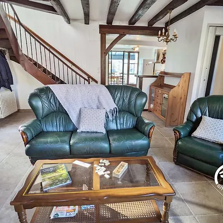 Du Lavoir, 8 Personnes Chammes