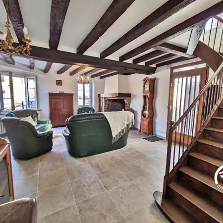 Du Lavoir, 8 Personnes Vakantiehuis Chammes