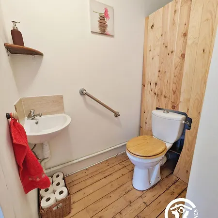 Du Lavoir, 8 Personnes Vakantiehuis Chammes