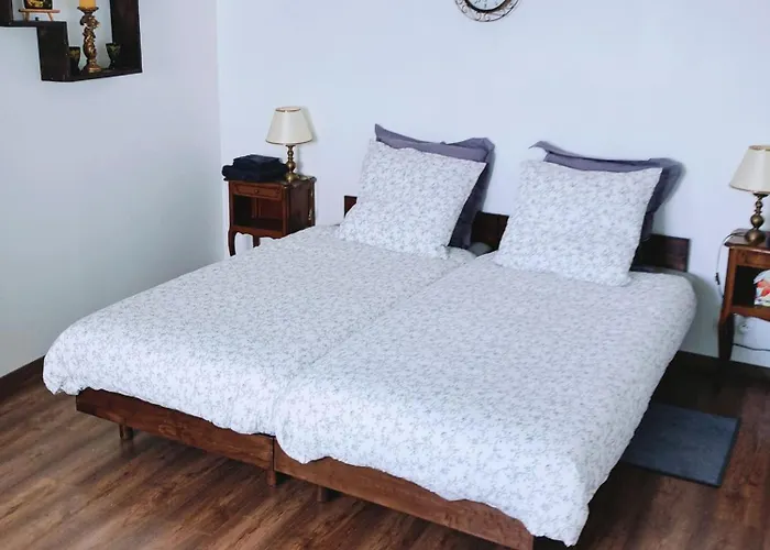 Du Lavoir, 8 Personnes