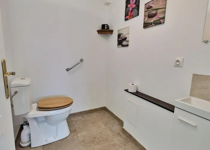 Du Lavoir, 8 Personnes בית נופש