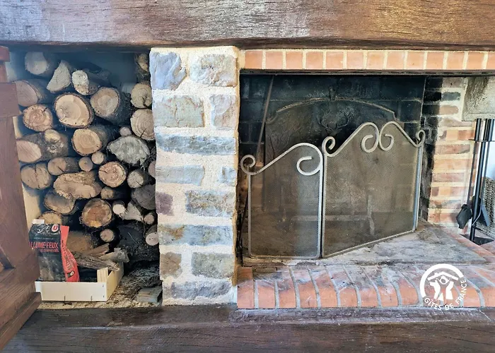 בית נופש Du Lavoir, 8 Personnes Chammes